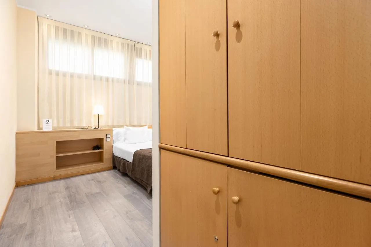 Apart Otel Apartamentos Dv Barselona