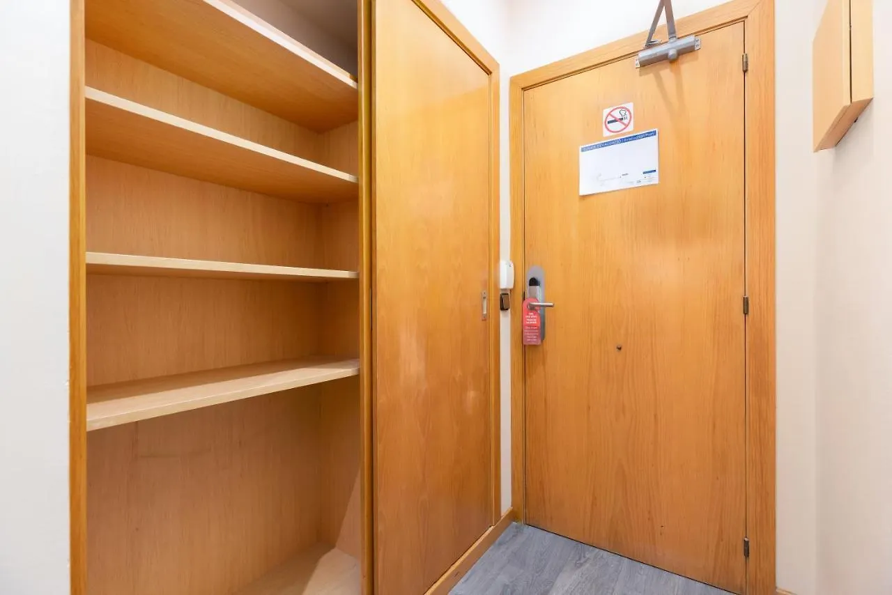 Apartamentos Dv Barselona