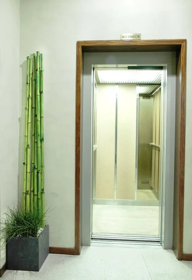 Apartamentos Dv Barcelona 0*,  Španělsko