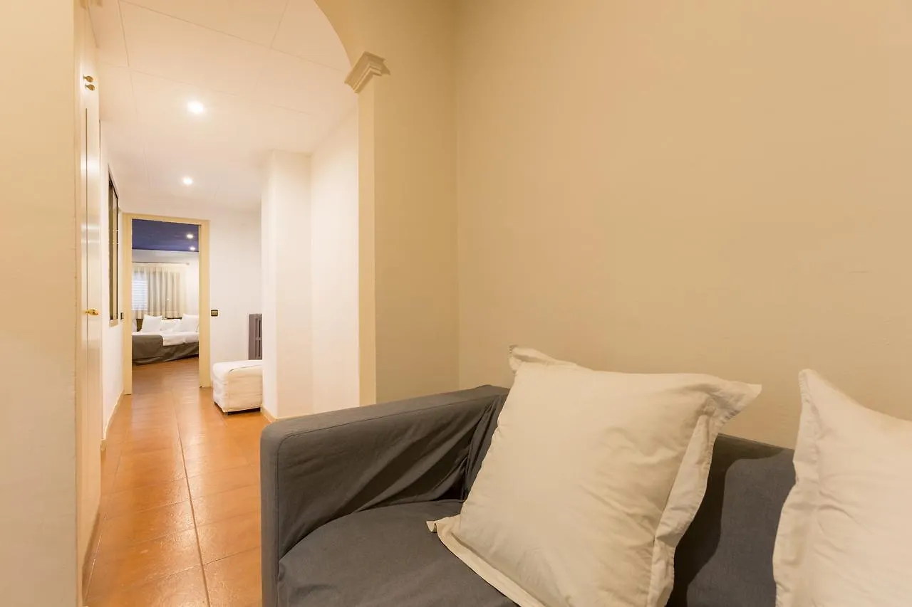 Apart Otel Apartamentos Dv Barselona İspanya