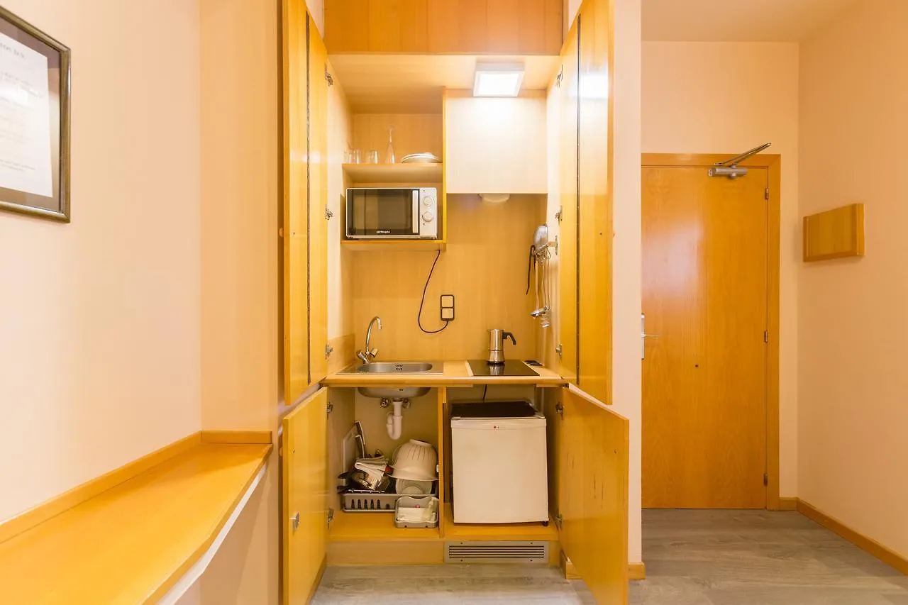 Aparthotel Apartamentos Dv Barcelona