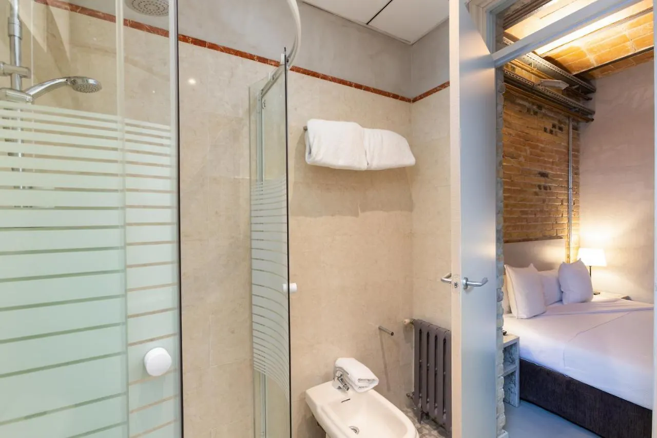 Apart Otel Apartamentos Dv Barselona İspanya
